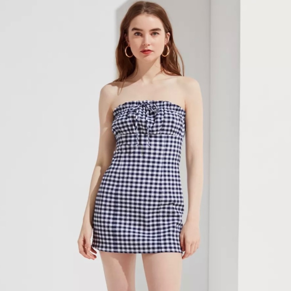 UO Gingham Strapless Mini
Sold Out everywhere!